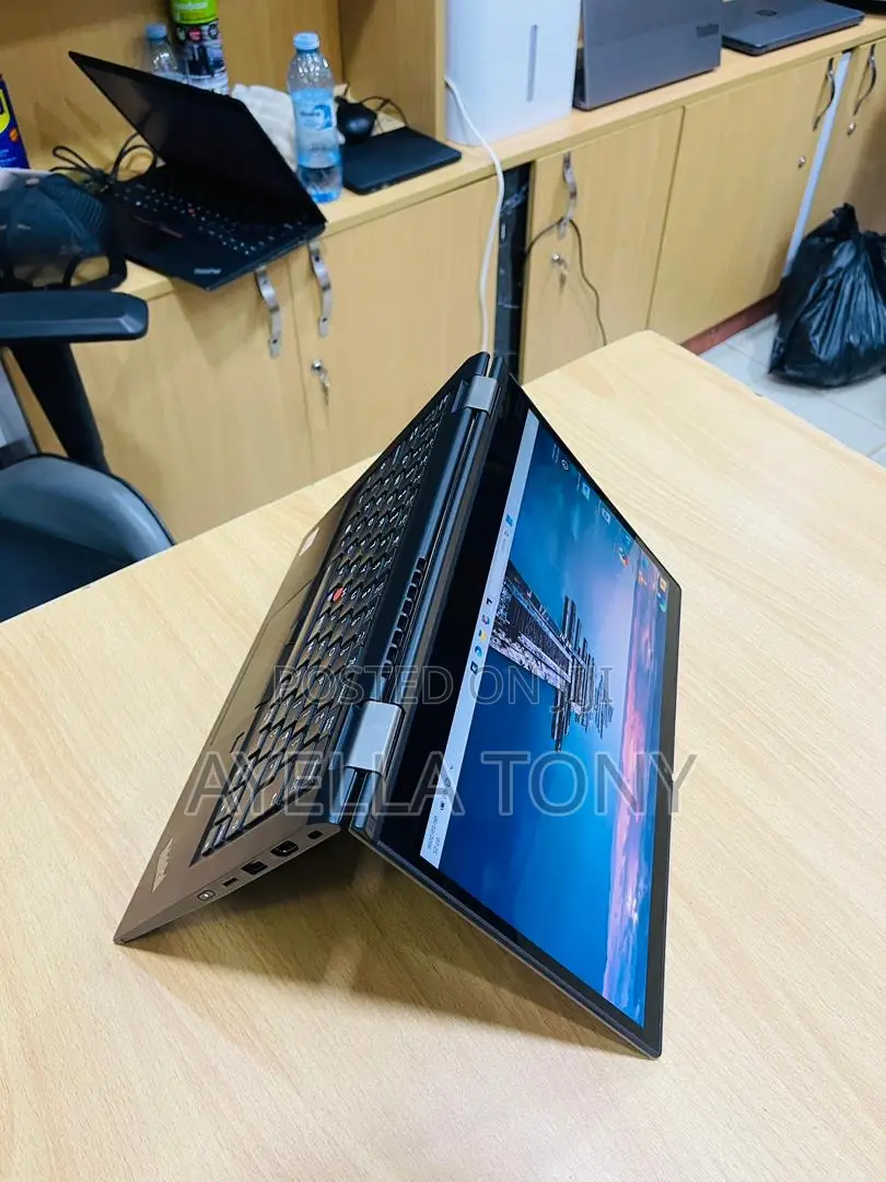 New Laptop Lenovo ThinkPad x13 Yoga 8GB Intel Core i5 SSD 256GB