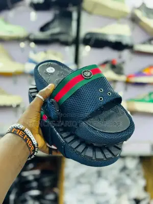 Trendy Luxury-Inspired Platform Slides – Navy Blue Stripe Detail