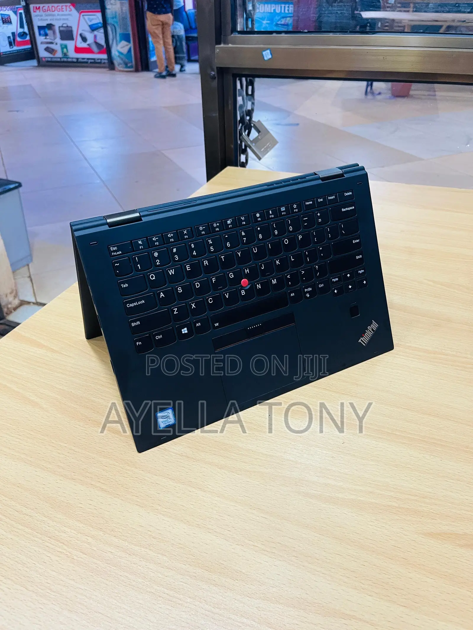 New Laptop Lenovo ThinkPad X1 Yoga 8GB Intel Core i5 SSD 256GB