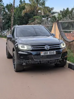 Volkswagen Touareg 2012 Black