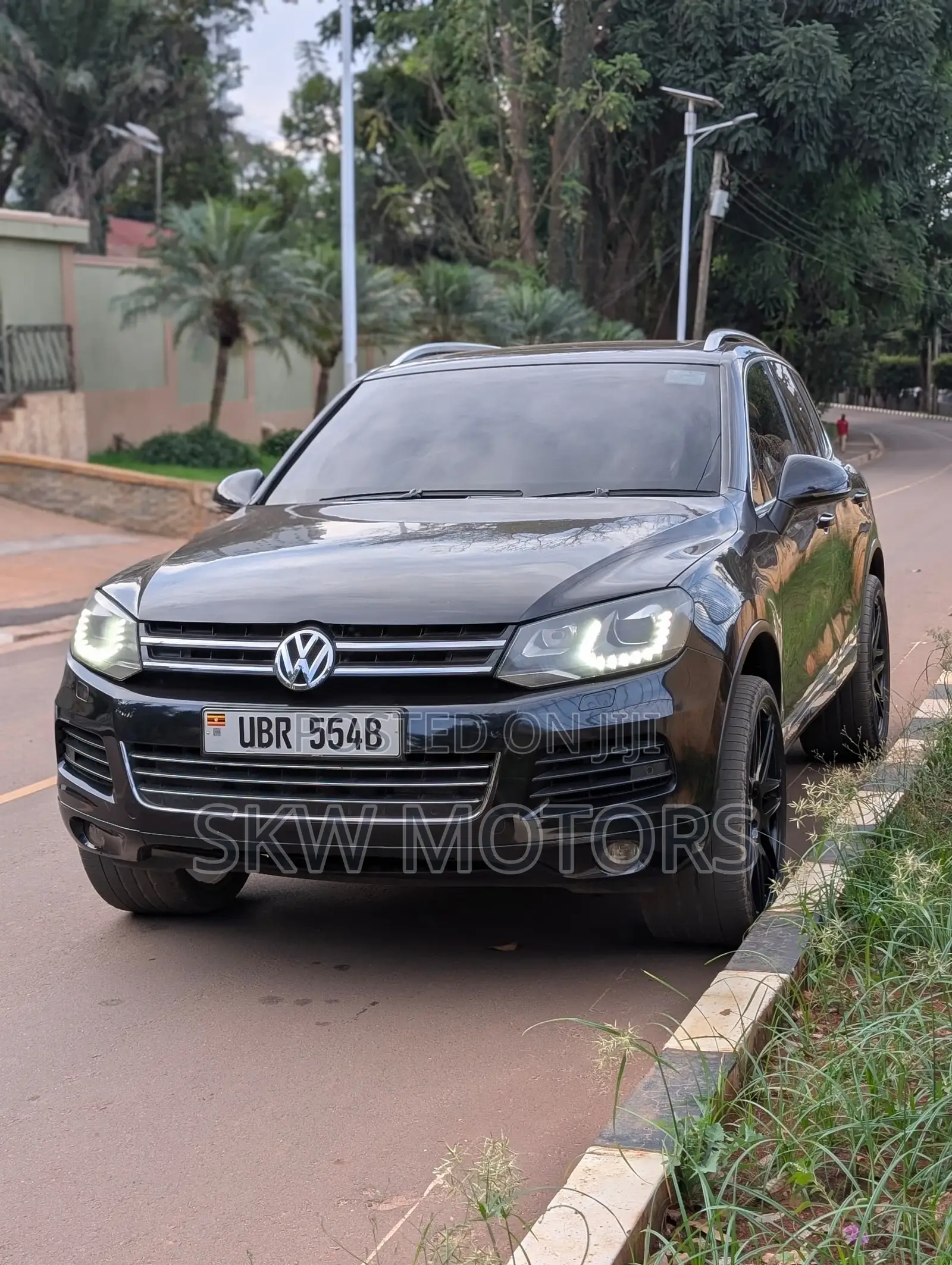 Volkswagen Touareg 2012 Black