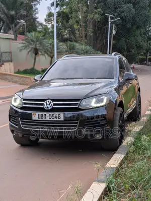 Volkswagen Touareg 2012 Black