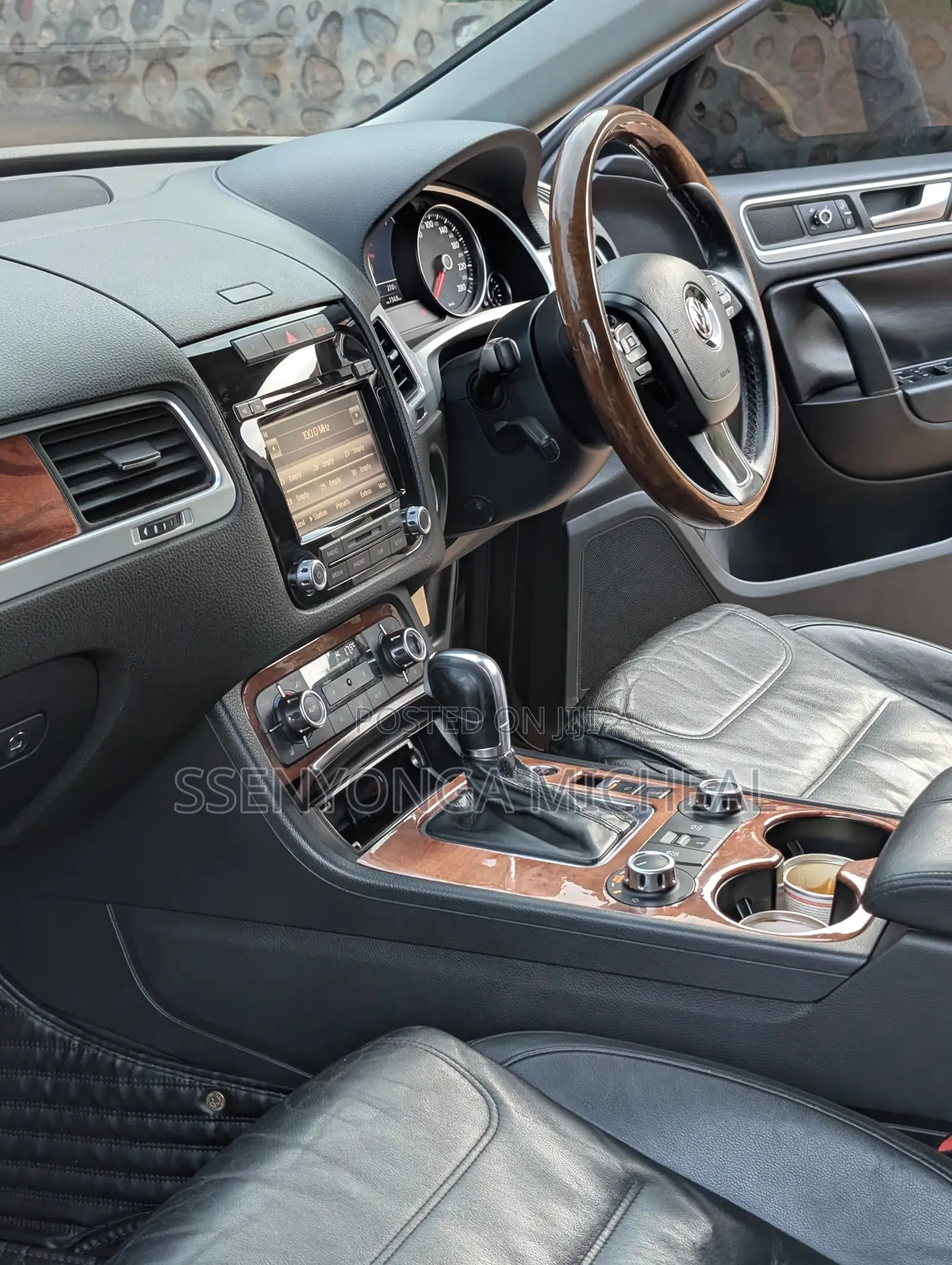 Volkswagen Touareg 2012 Black
