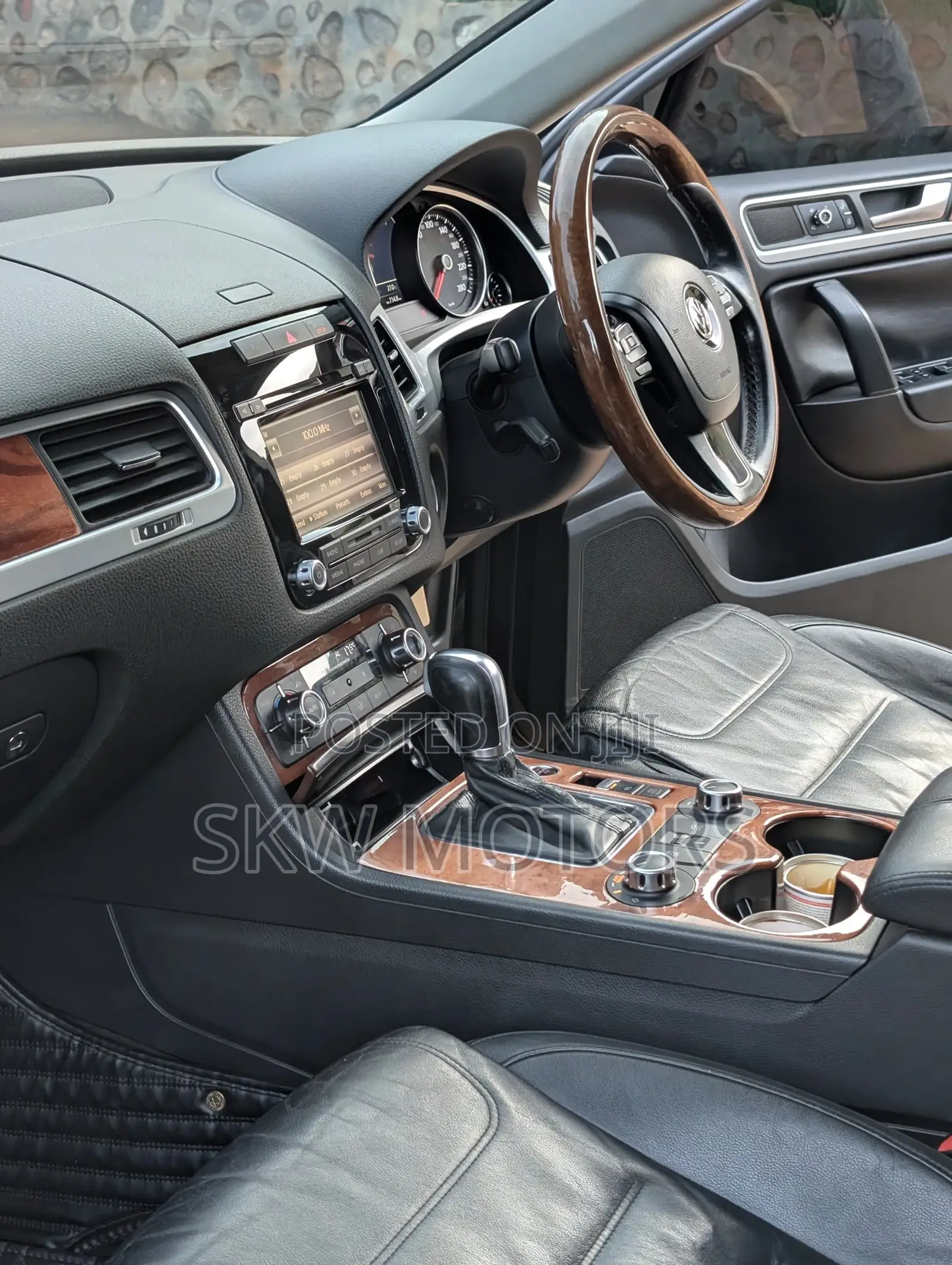 Volkswagen Touareg 2012 Black
