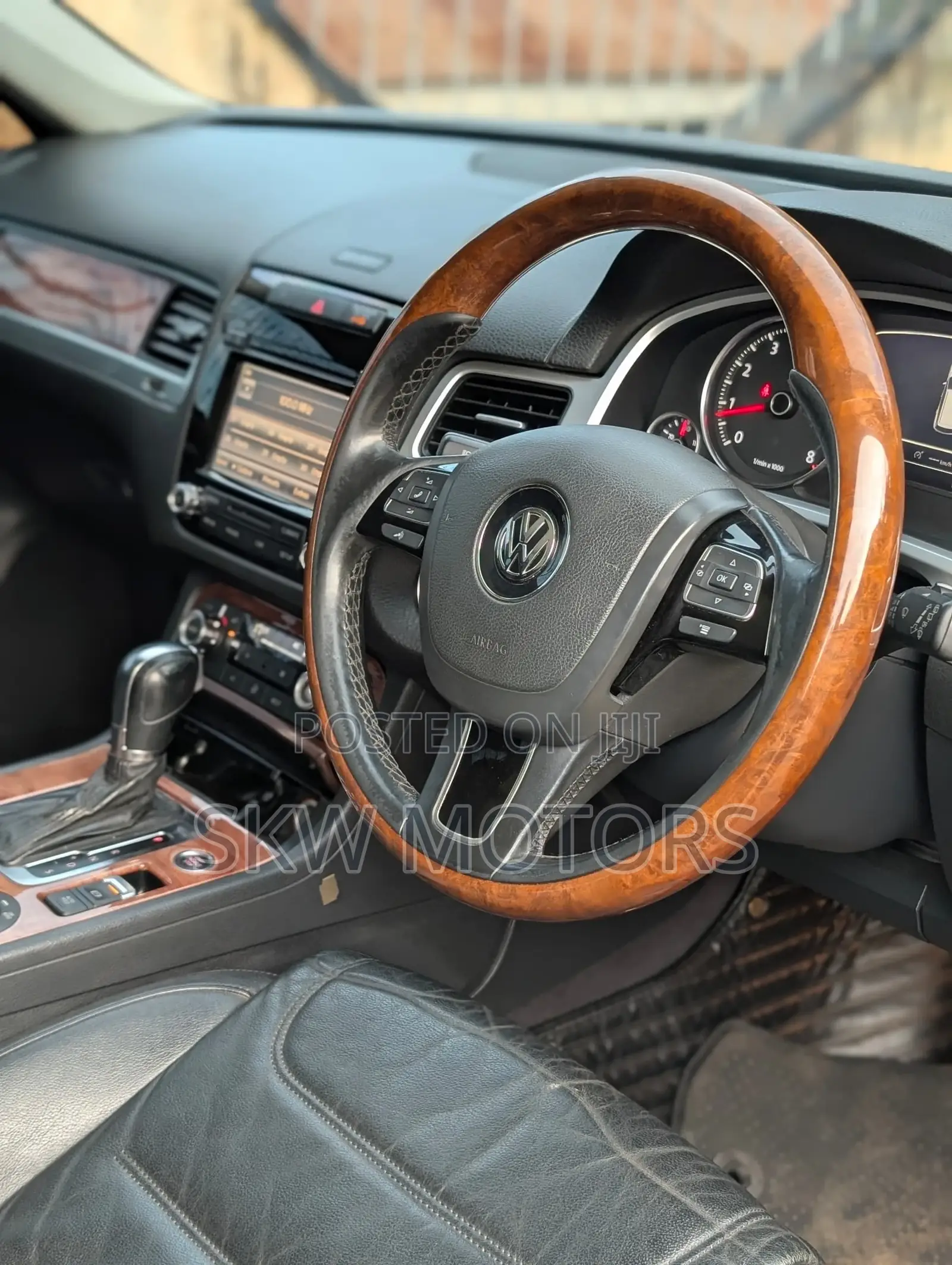 Volkswagen Touareg 2012 Black