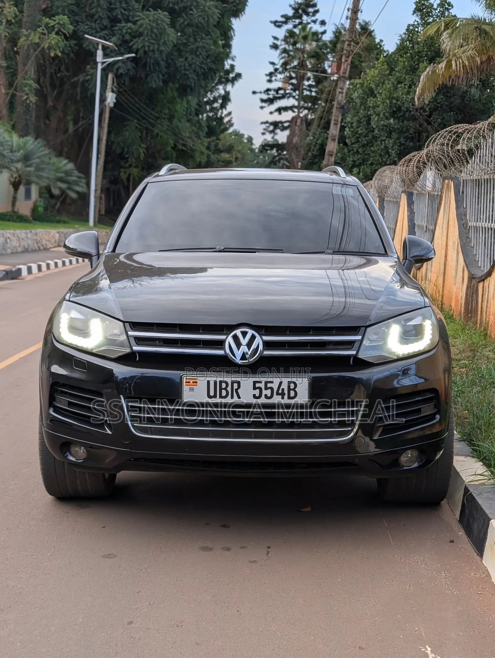 Volkswagen Touareg 2012 Black