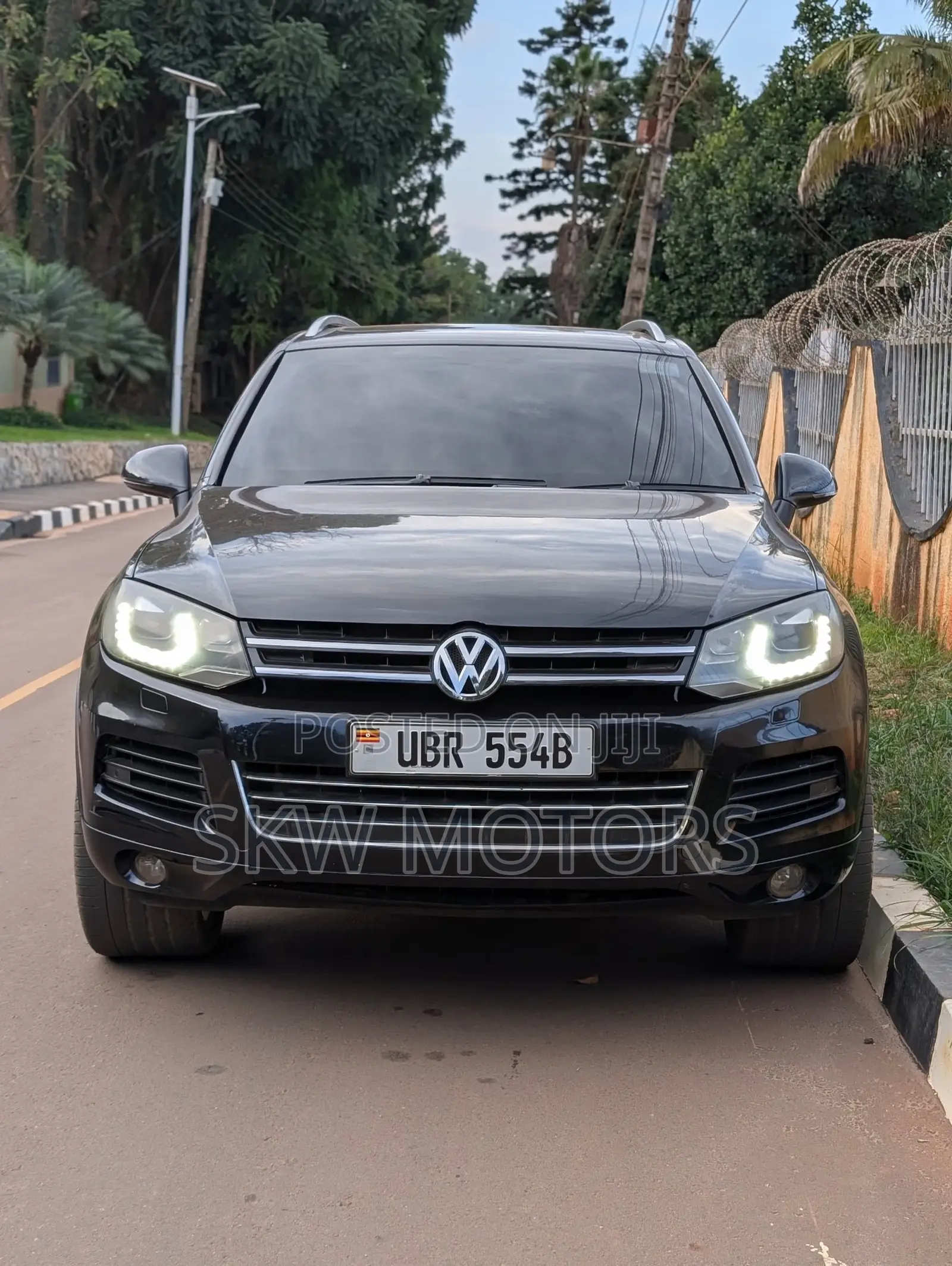Volkswagen Touareg 2012 Black