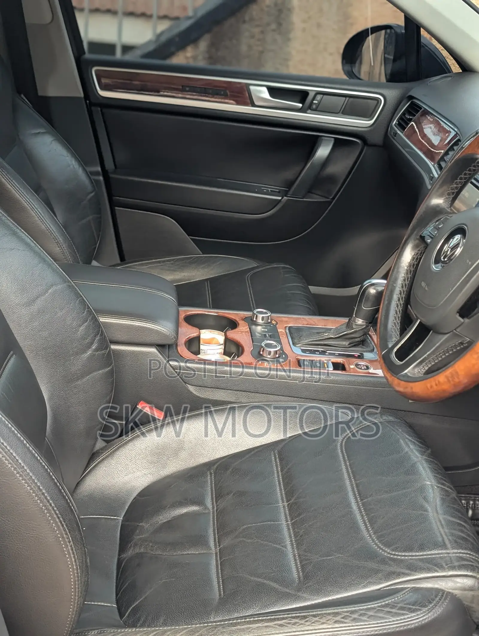 Volkswagen Touareg 2012 Black