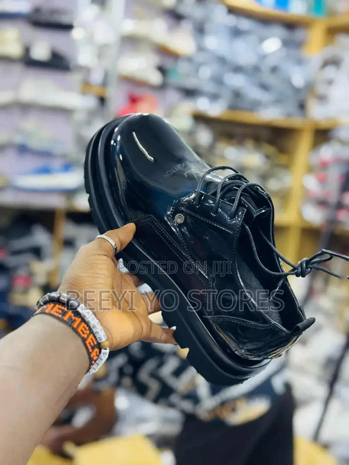 Stylish Black Patent Leather Platform Loafers – Modern Design