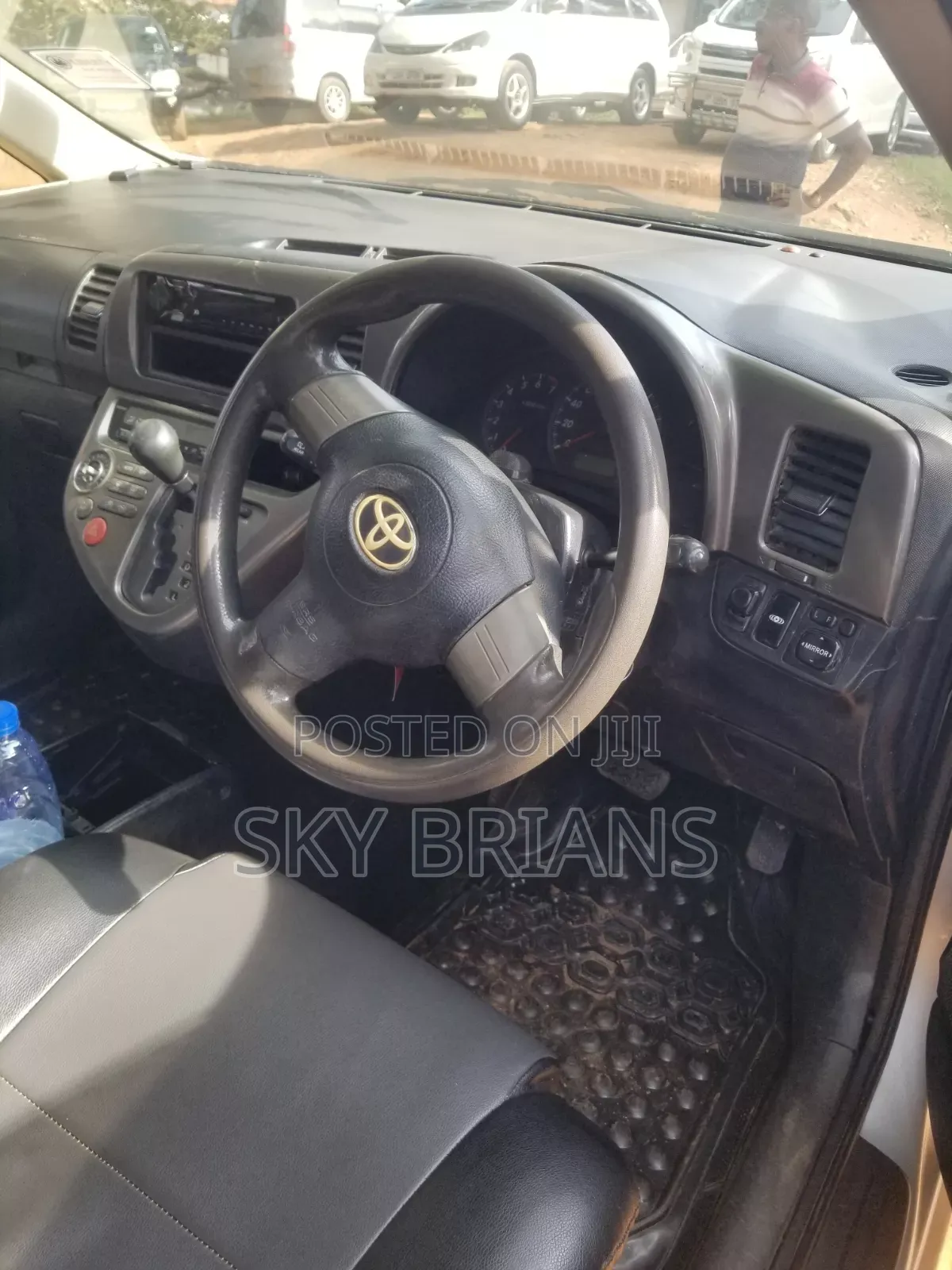 Toyota Wish 2004 Silver