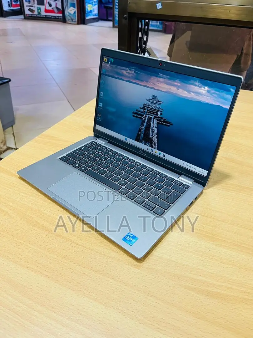 New Laptop Dell Latitude 5320 8GB Intel Core i5 SSD 256GB