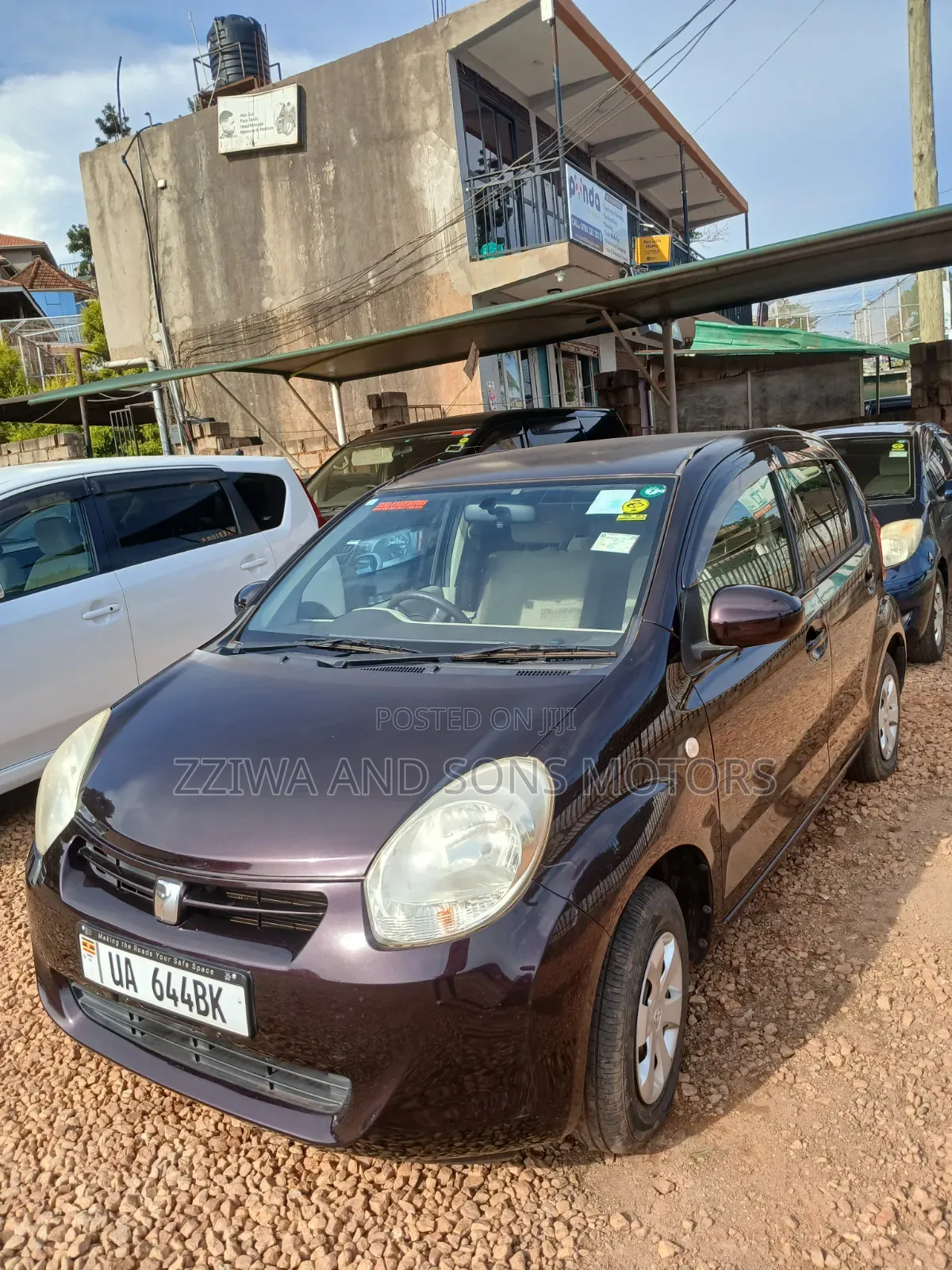 Toyota Passo 1.3 FWD 2014 Maroon