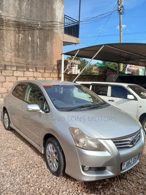 Toyota Blade 2009 Silver