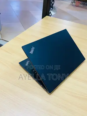 New Laptop Lenovo ThinkPad X280 8GB Intel Core i5 SSD 256GB