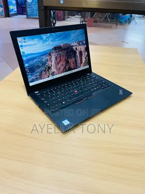 New Laptop Lenovo ThinkPad X280 8GB Intel Core i5 SSD 256GB