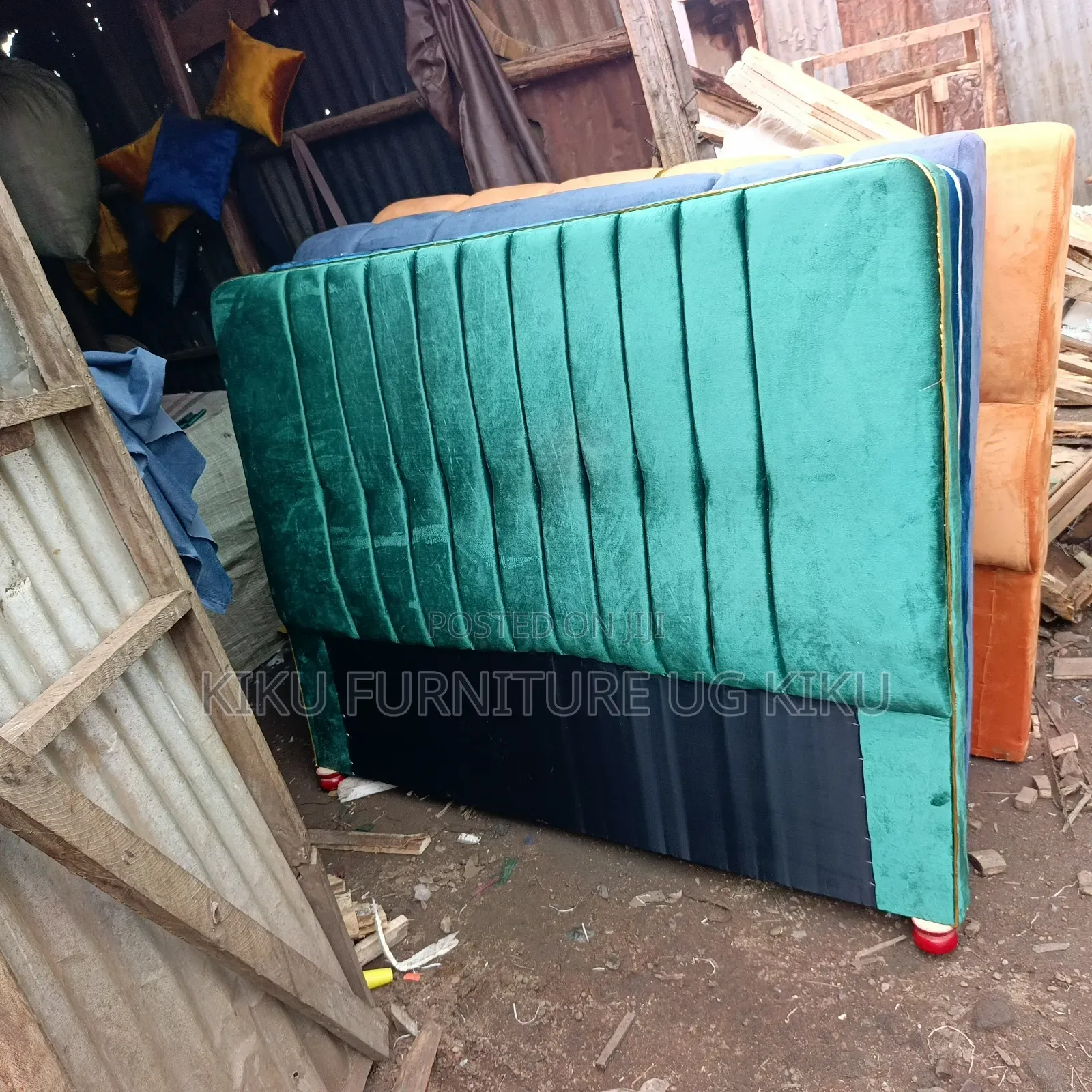 Five by Six Beds Available at Lowest Price