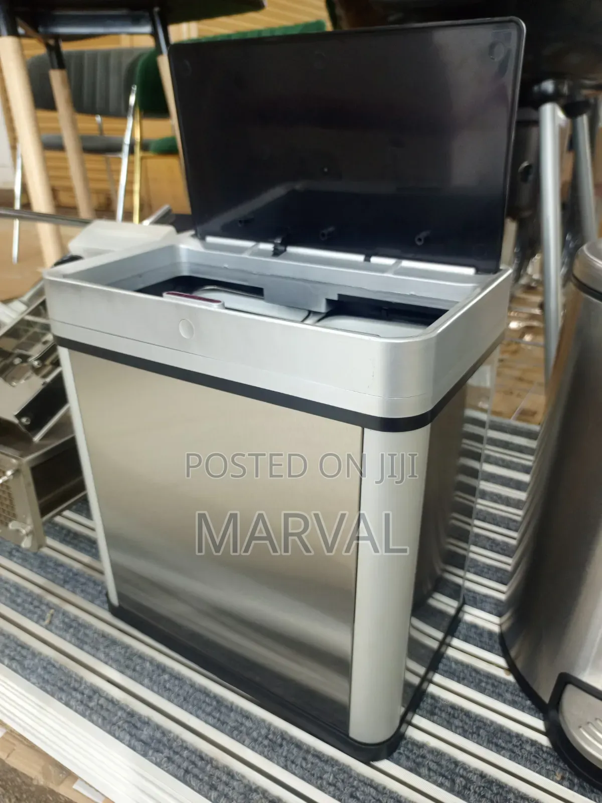 Stainless Steel Trash With a Touchless Infrared Sensor Lid