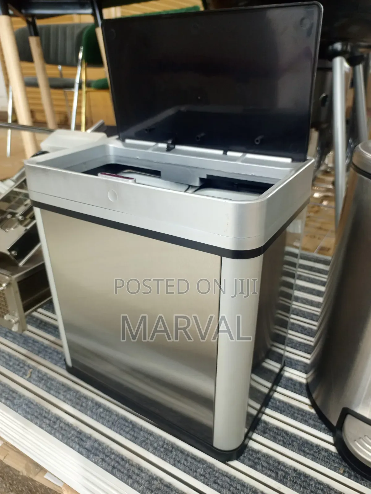 Stainless Steel Trash With a Touchless Infrared Sensor Lid