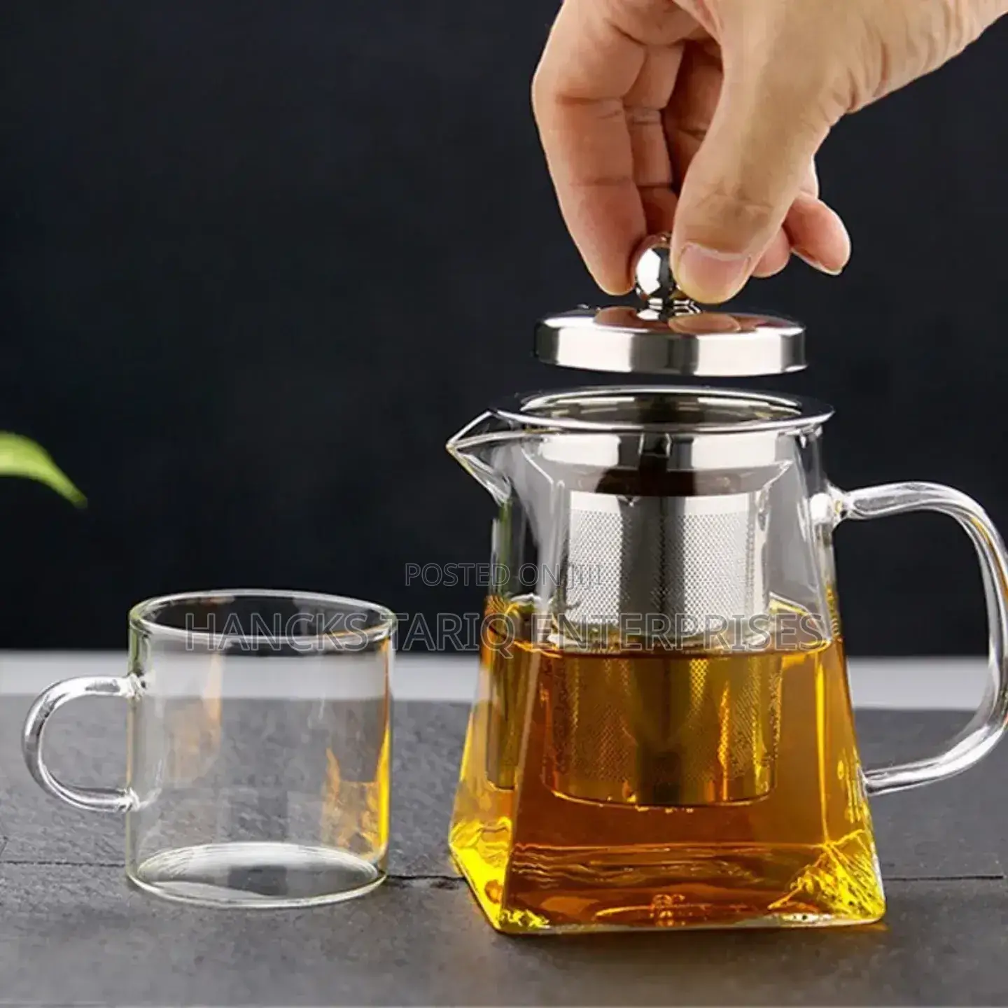Clear Glass Teapot Designed For Brewing Tea