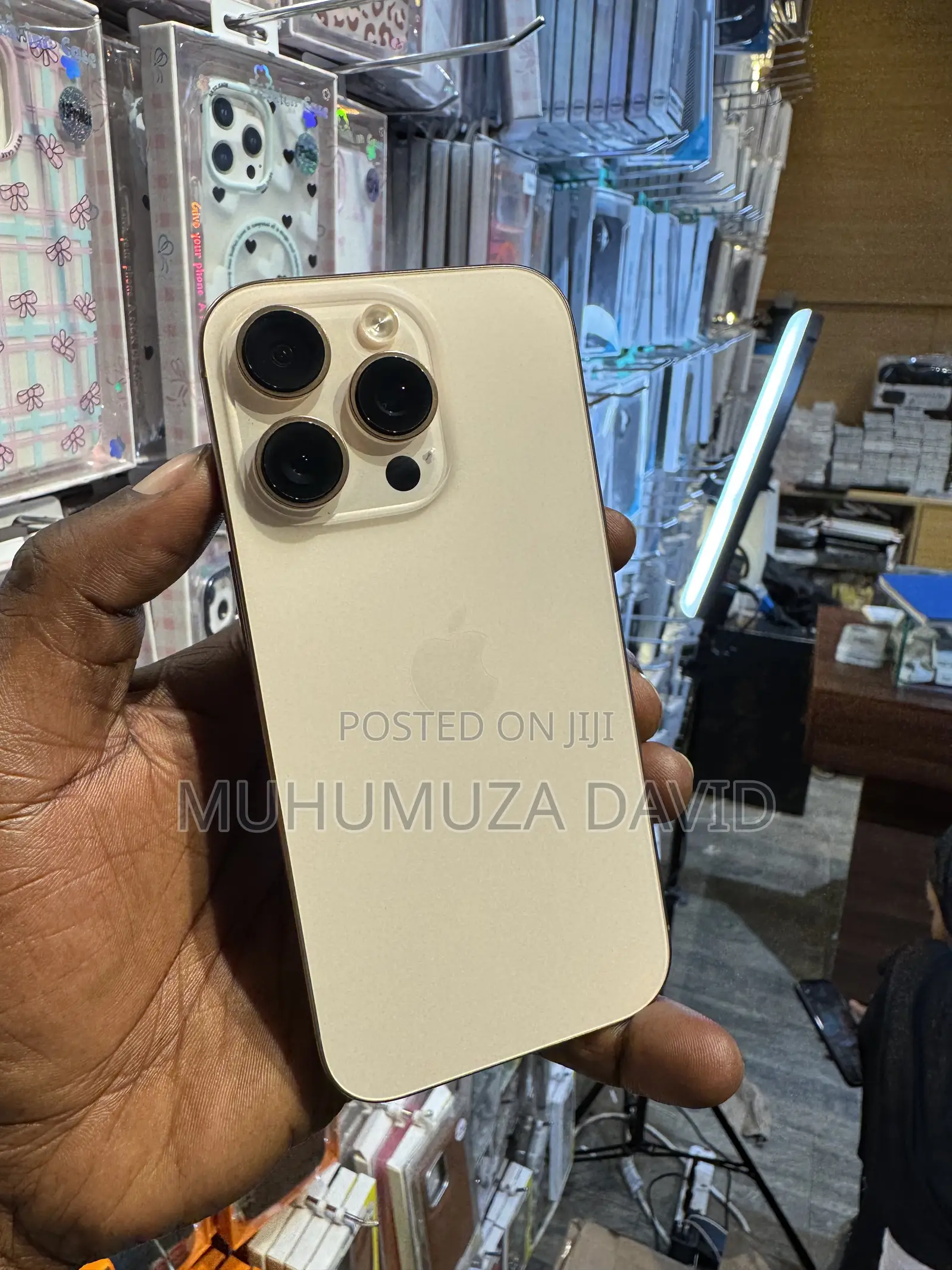 Apple iPhone 16 Pro 256 GB Gold