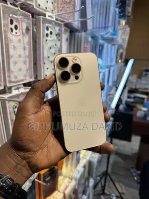 Apple iPhone 16 Pro 256 GB Gold