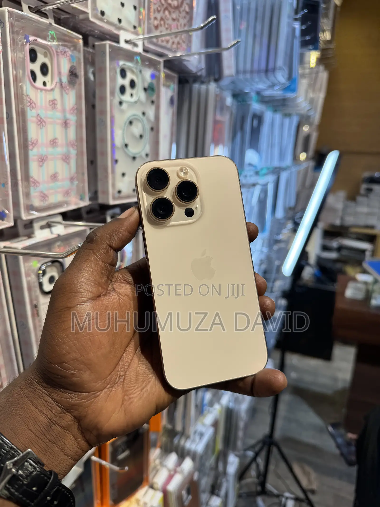 Apple iPhone 16 Pro 256 GB Gold
