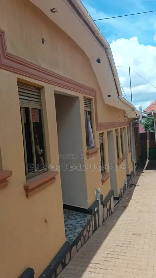 1bdrm Bungalow in Kisaasi, Nakawa for sale