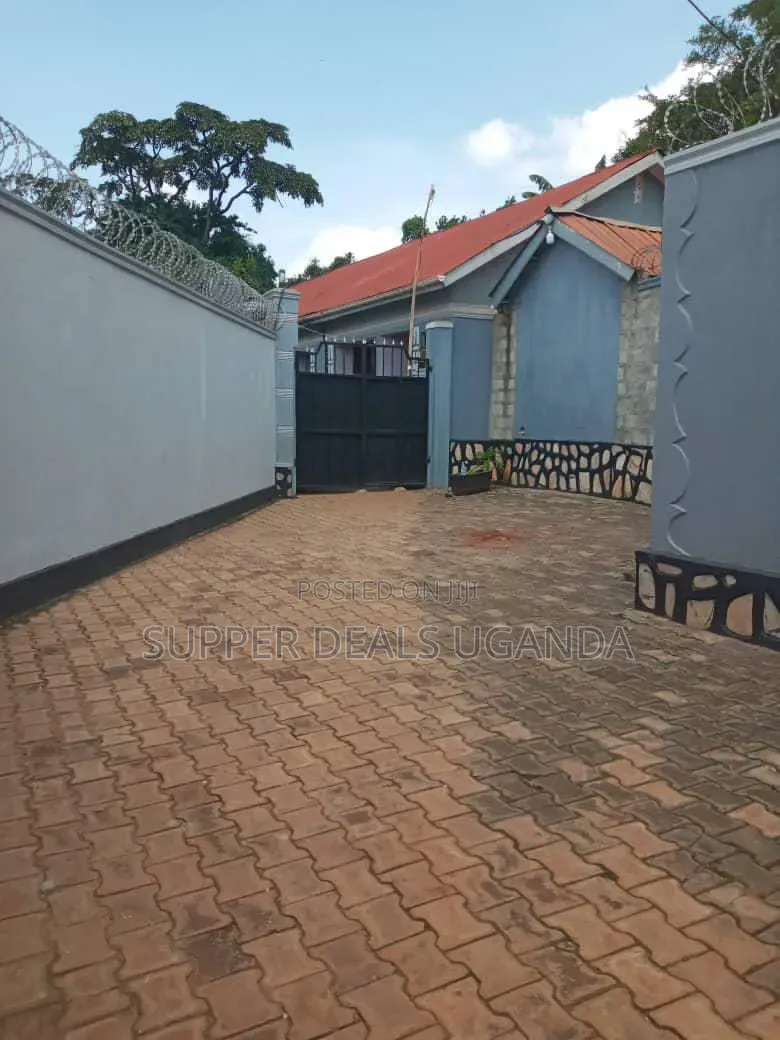 1bdrm Bungalow in Kyanja, Nakawa for sale