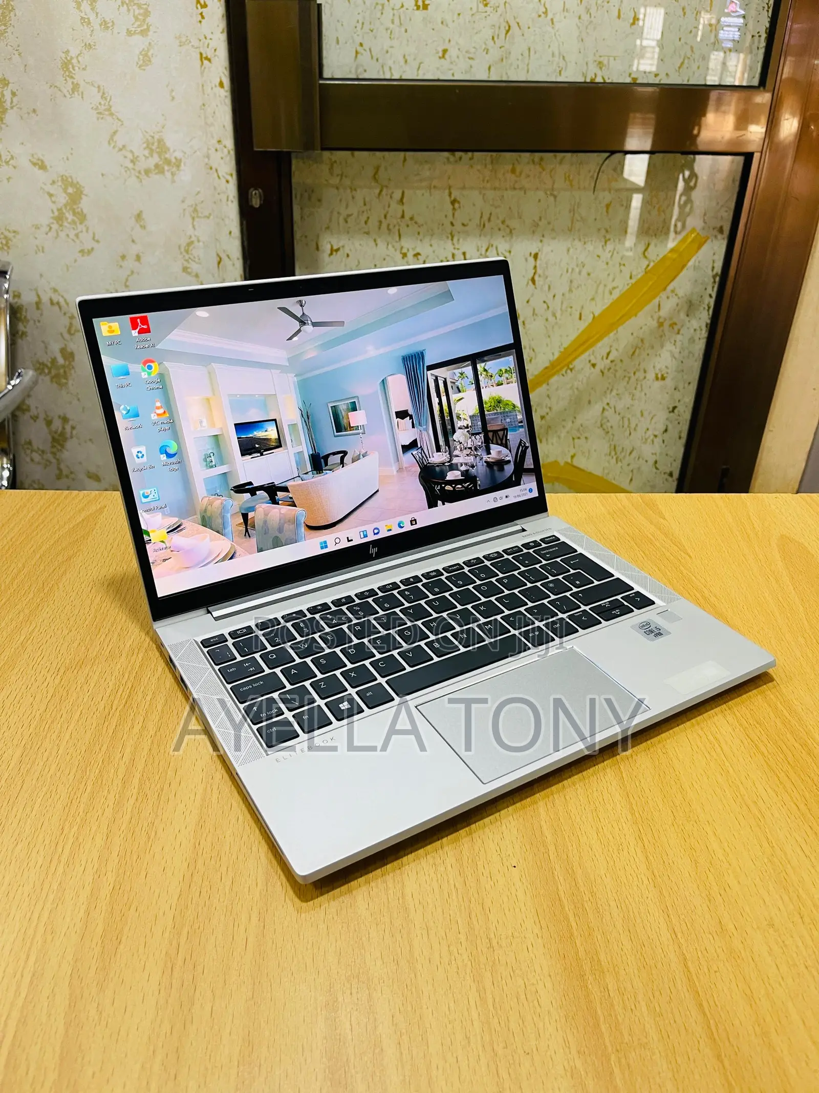 New Laptop HP EliteBook 830 G7 8GB Intel Core i5 SSD 256GB
