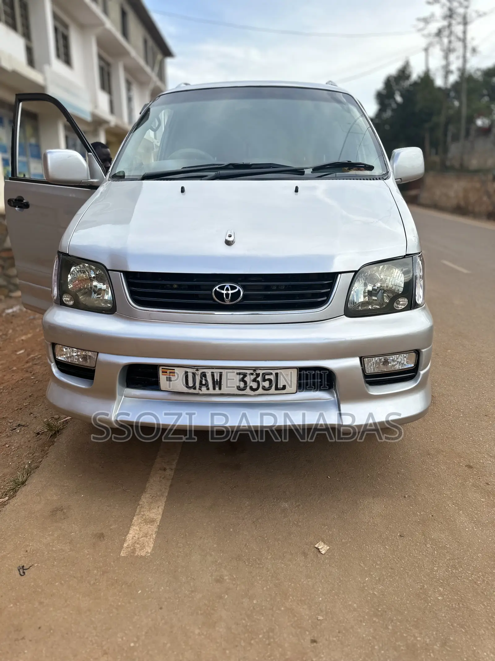 Toyota LiteAce Noah 1998