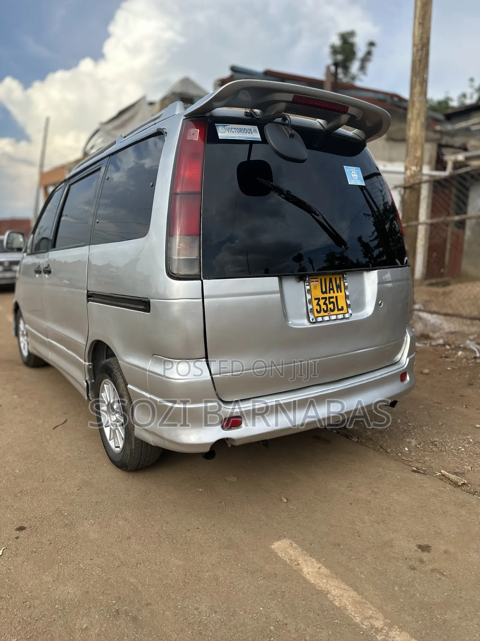 Toyota LiteAce Noah 1998