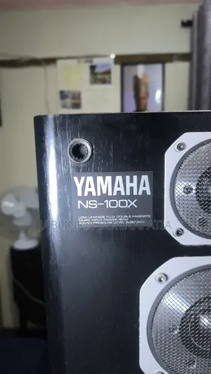 Yamaha 3way Speeker