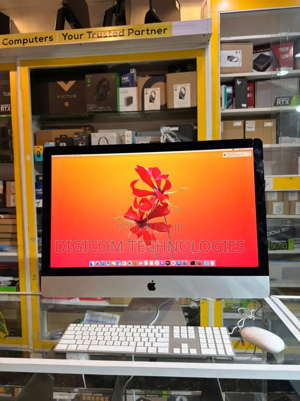 Desktop Computer Apple iMac 16GB Intel Core i7 SSD 256GB