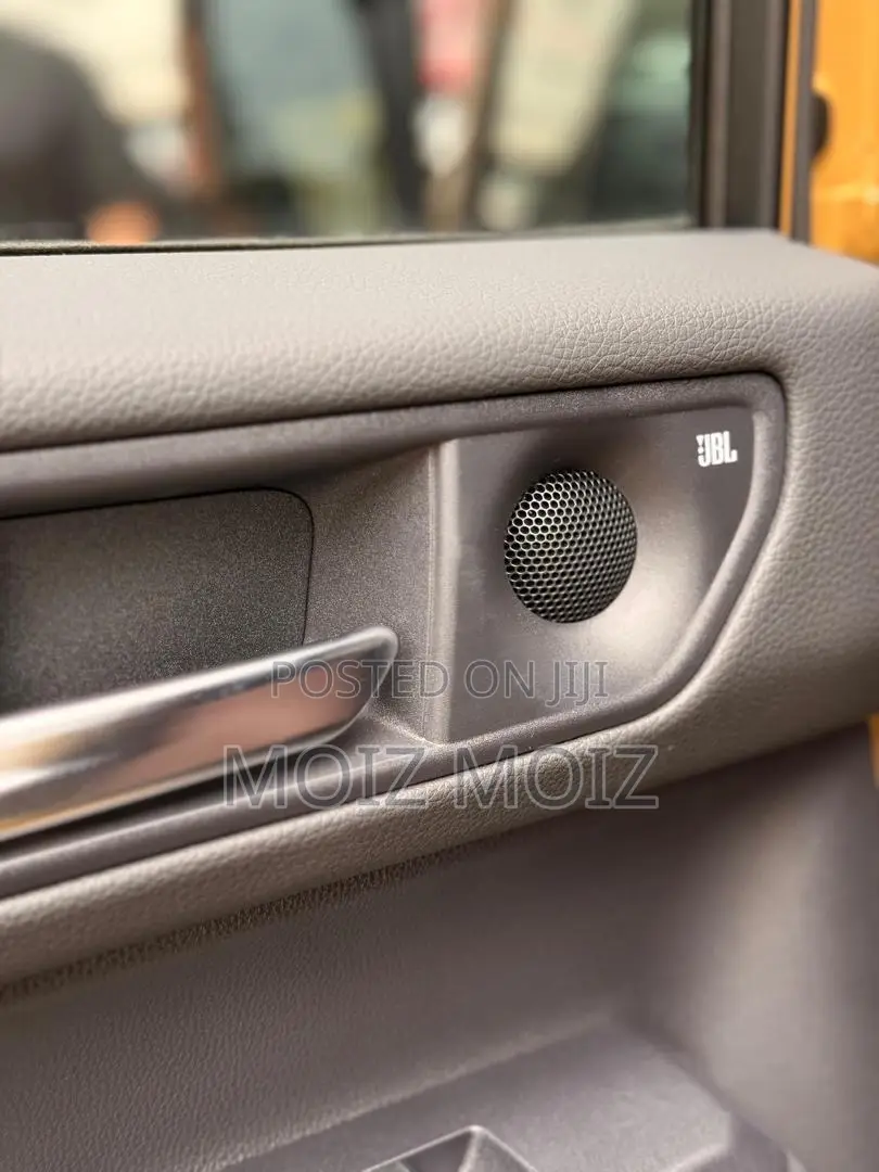 Toyota Land Cruiser Prado 2025 Gold
