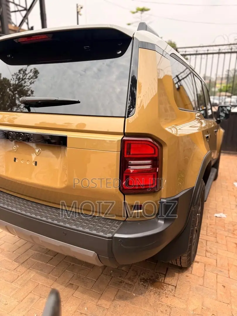 Toyota Land Cruiser Prado 2025 Gold