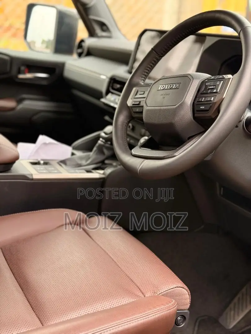 Toyota Land Cruiser Prado 2025 Gold