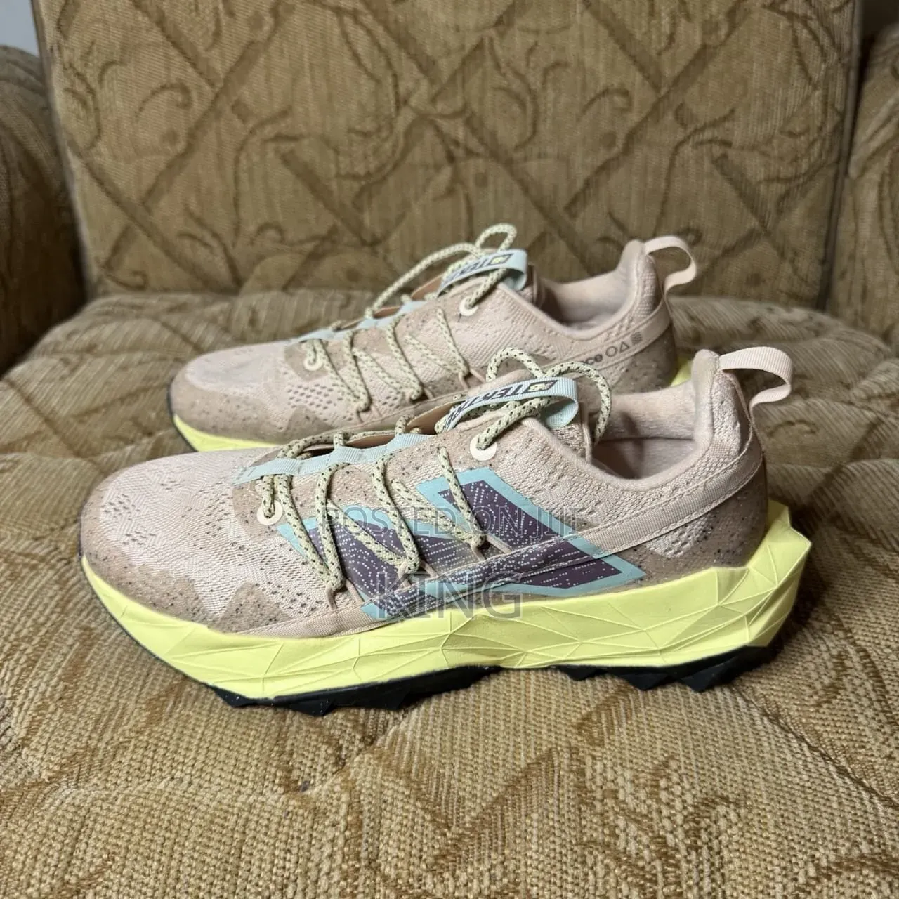 New Balance Dynasoft Tektrel Trail Running Shoes in Black With Yellow