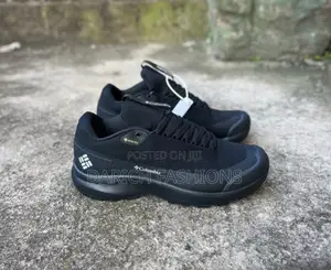 Columbia Gore-Tex Hiking Sneakers
