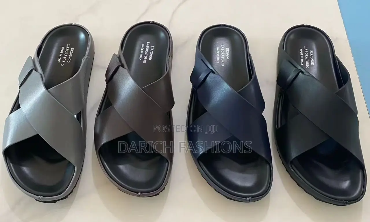 Laboratorio Crisscross Sandals