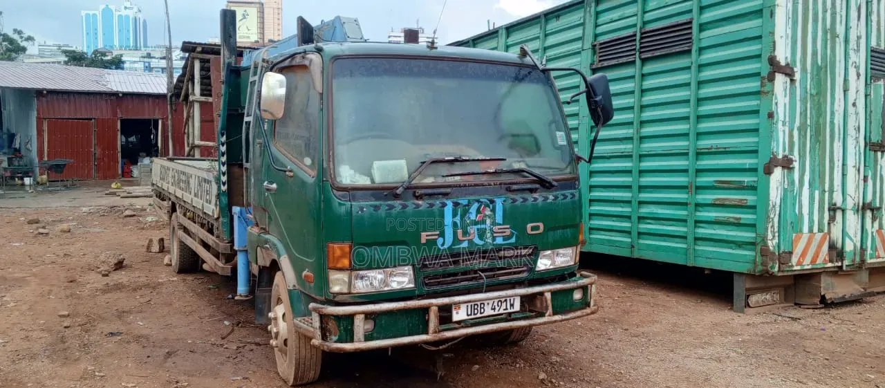 Fuso Fighter 2000