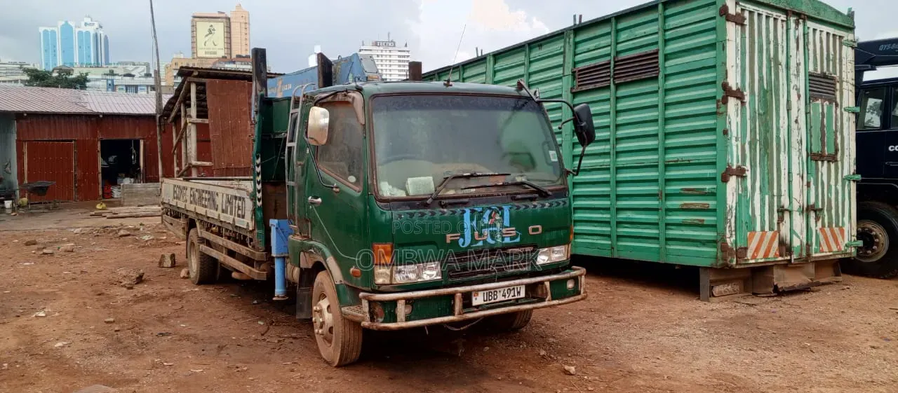 Fuso Fighter 2000