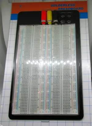1660 Tie Point Solderless Electronic Breadboard