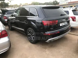Audi Q7 2018 Black