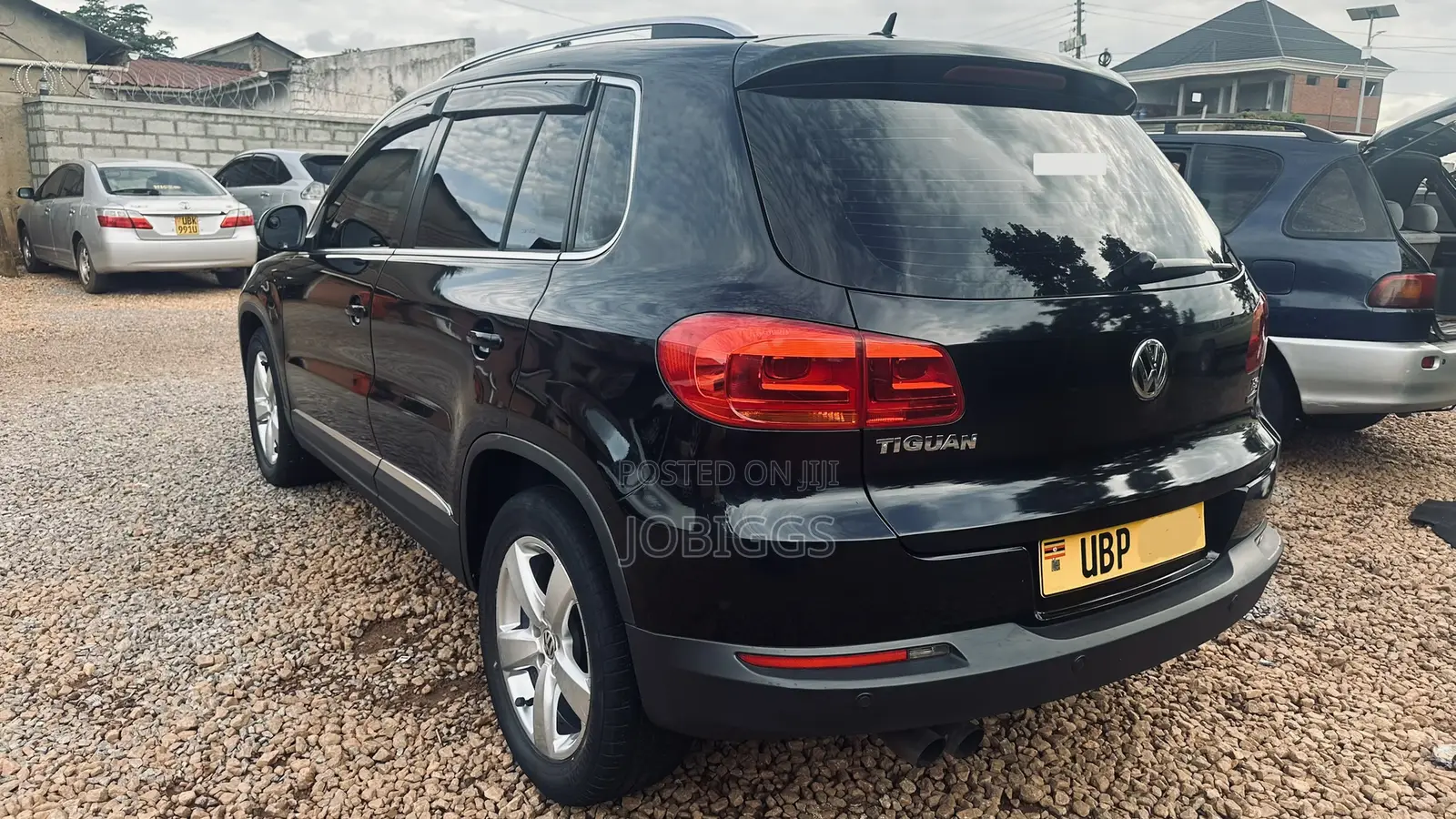 Volkswagen Tiguan S 4dr SUV (2.0L 4cyl Turbo 6A) 2014 Black