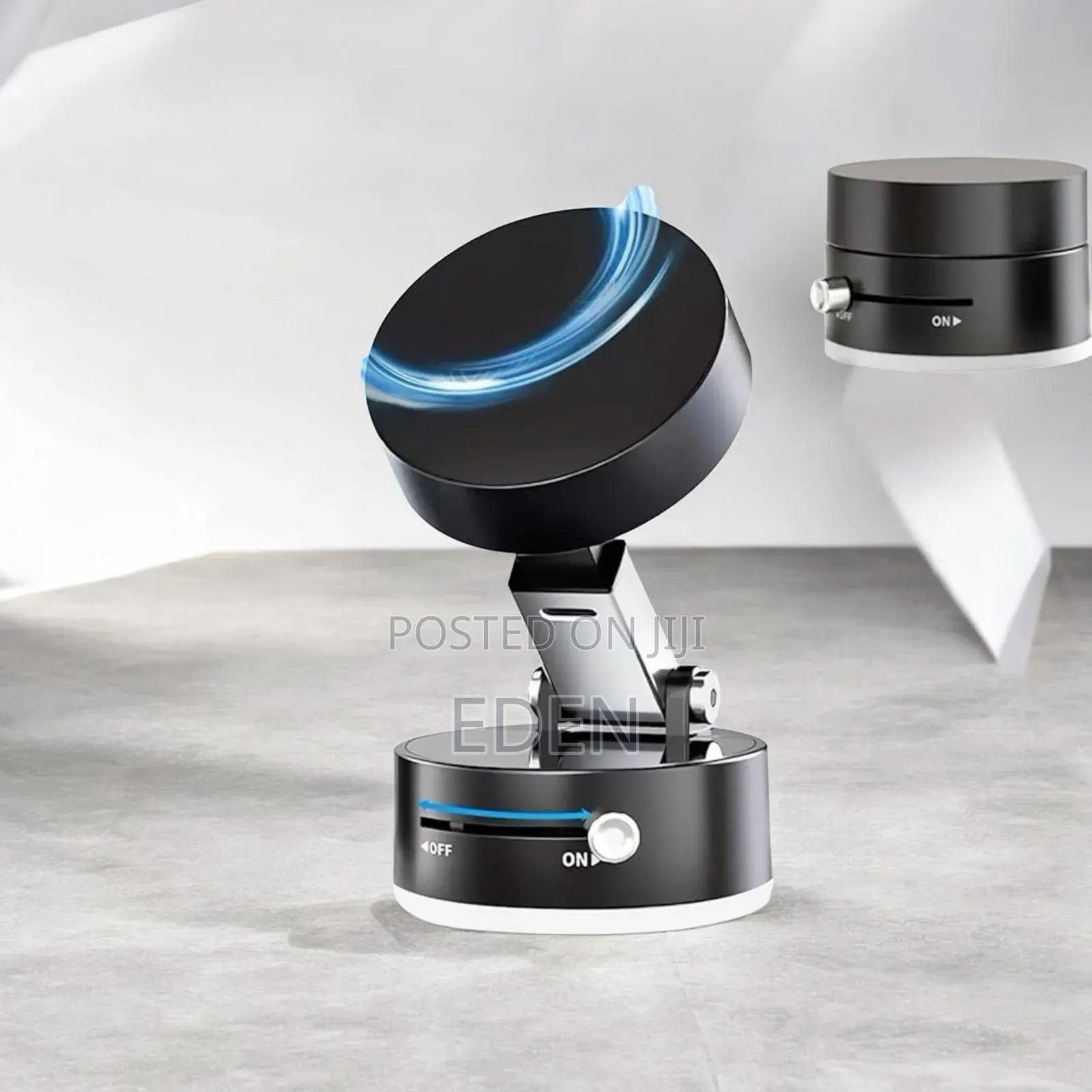 Car Phone Holder With Sanction Properties and a Magnetic Disc for Non