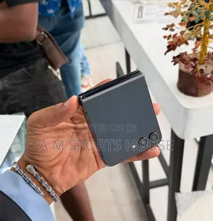 New Samsung Galaxy Z Fold 5 256 GB Gray