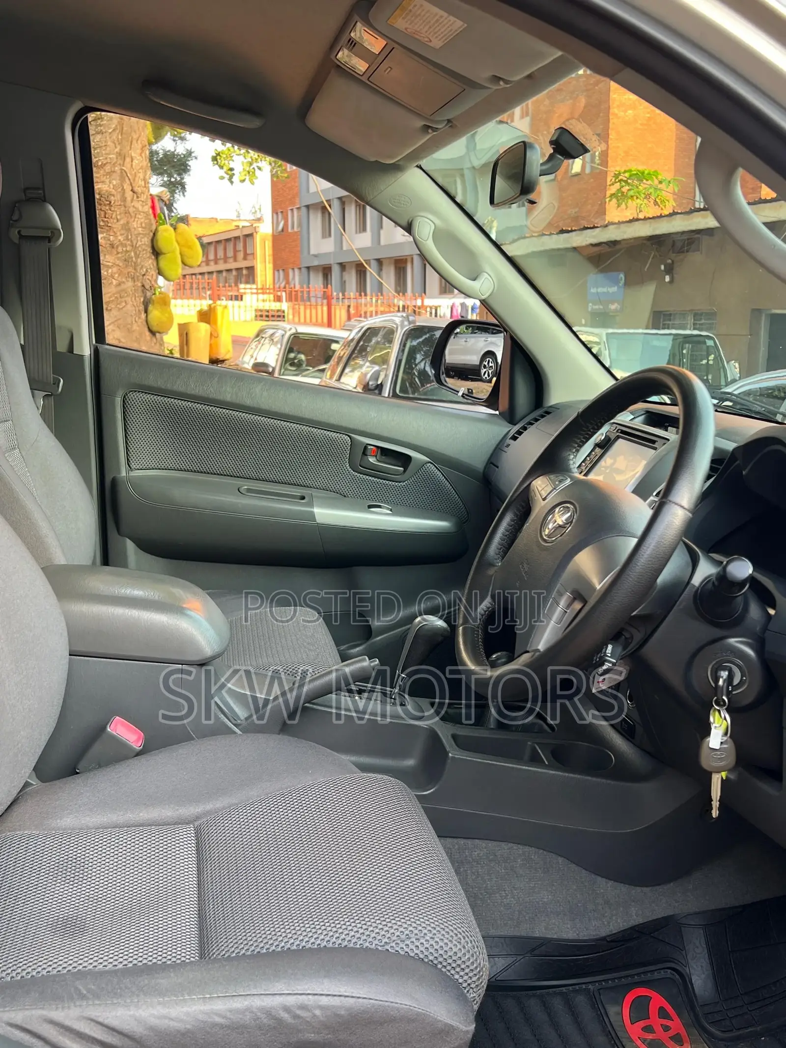Toyota Hilux 2009 Silver