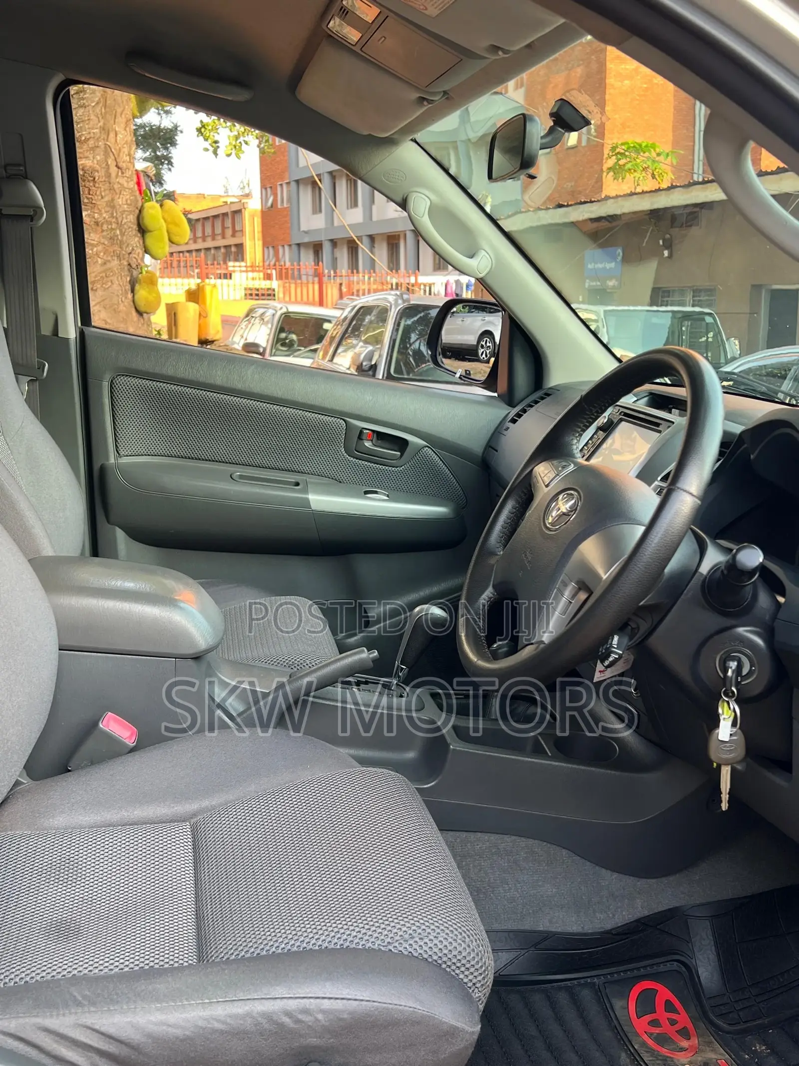 Toyota Hilux 2009 Silver