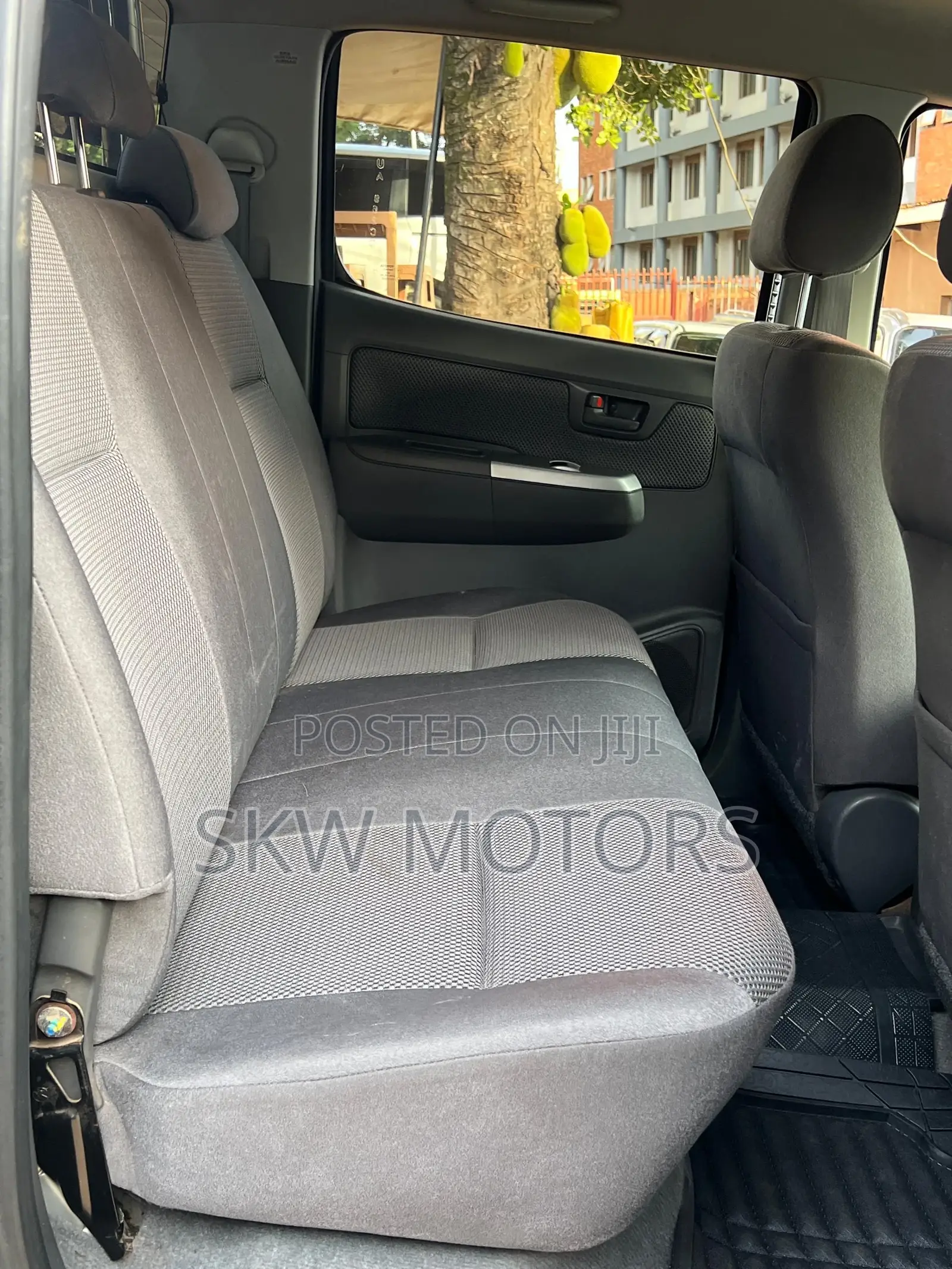 Toyota Hilux 2009 Silver