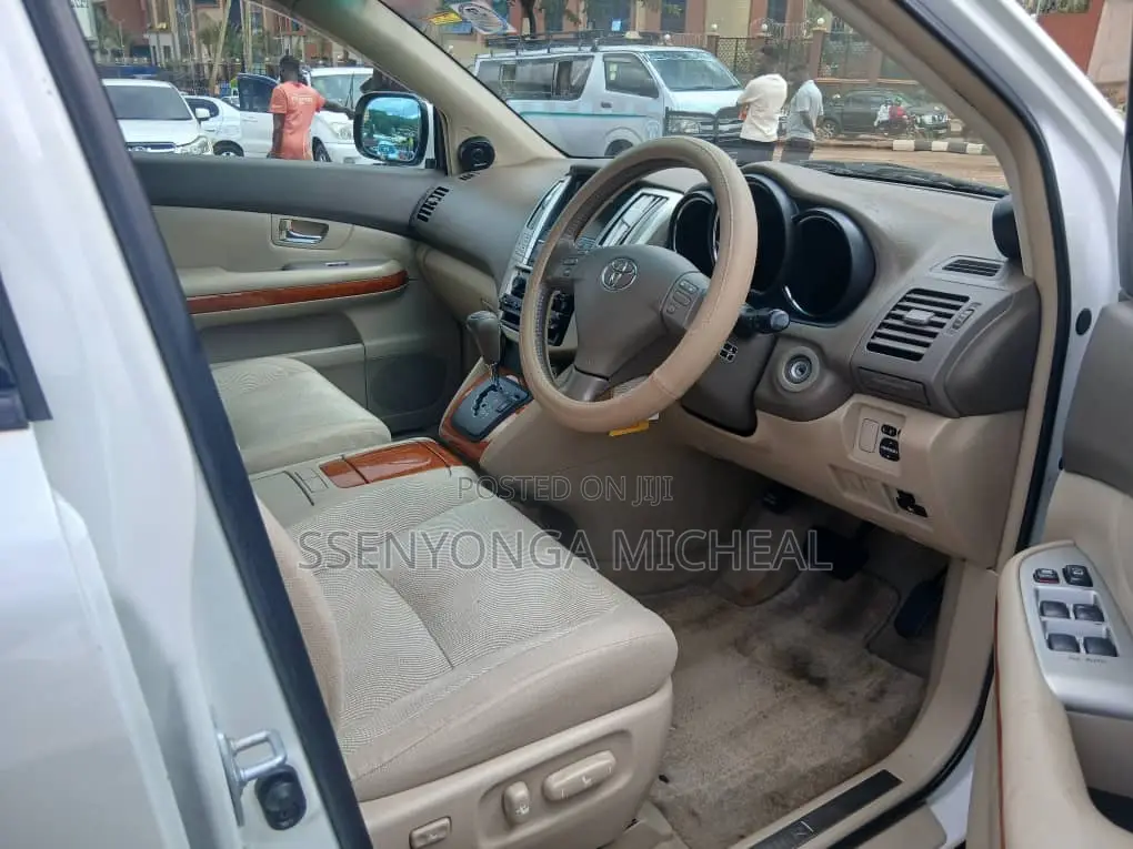 Toyota Harrier 2010 White